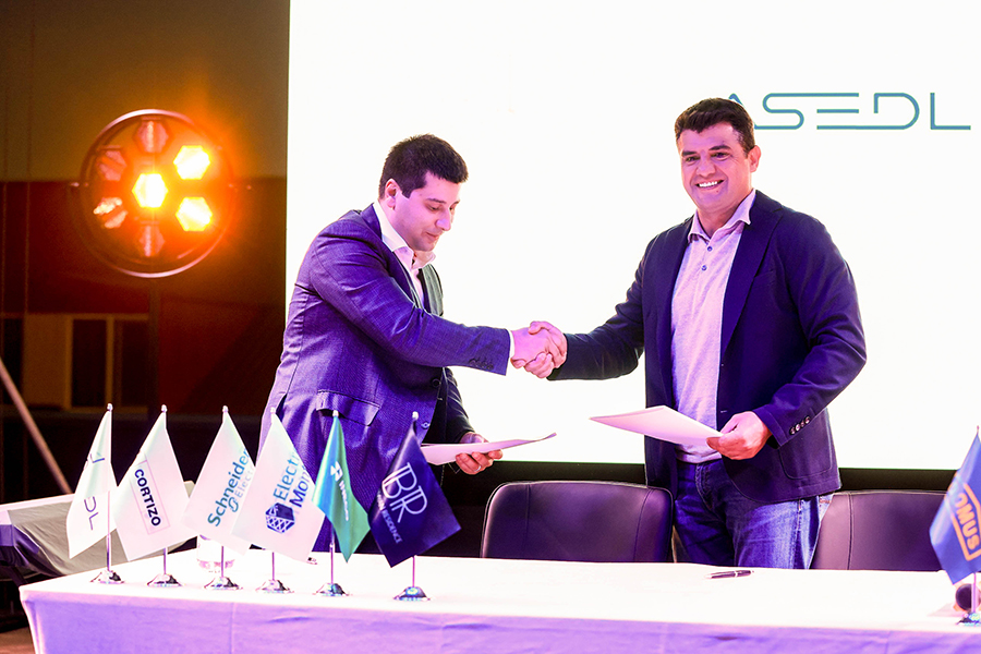 ASEDL and Baghramyan Residences signed a Memorandum of Cooperation.